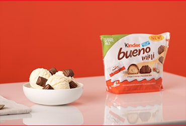 KINDER BUENO IS CELEBRATING NATIONAL SELFIE DAY WITH ‘BUENOBOT,’ A NEW RED CARPET-INSPIRED INSTAGRAM FILTER