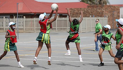 Match on the net-ball field