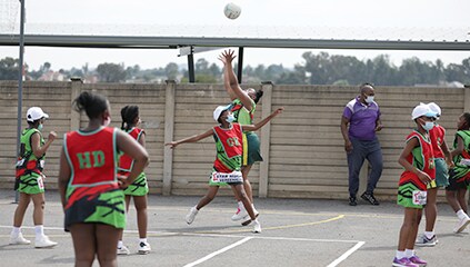 Match on the net-ball field